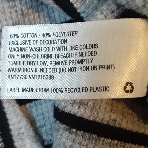 MOSSIMO SUPPLY CO GRAY AND BLACK STRIPED TOP,  SIZE XL - Picture 6 of 6